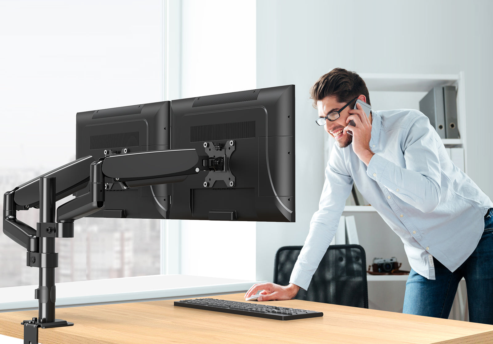 Dual Monitor Desk Mount for 17''-32'' Monitors MUA0026