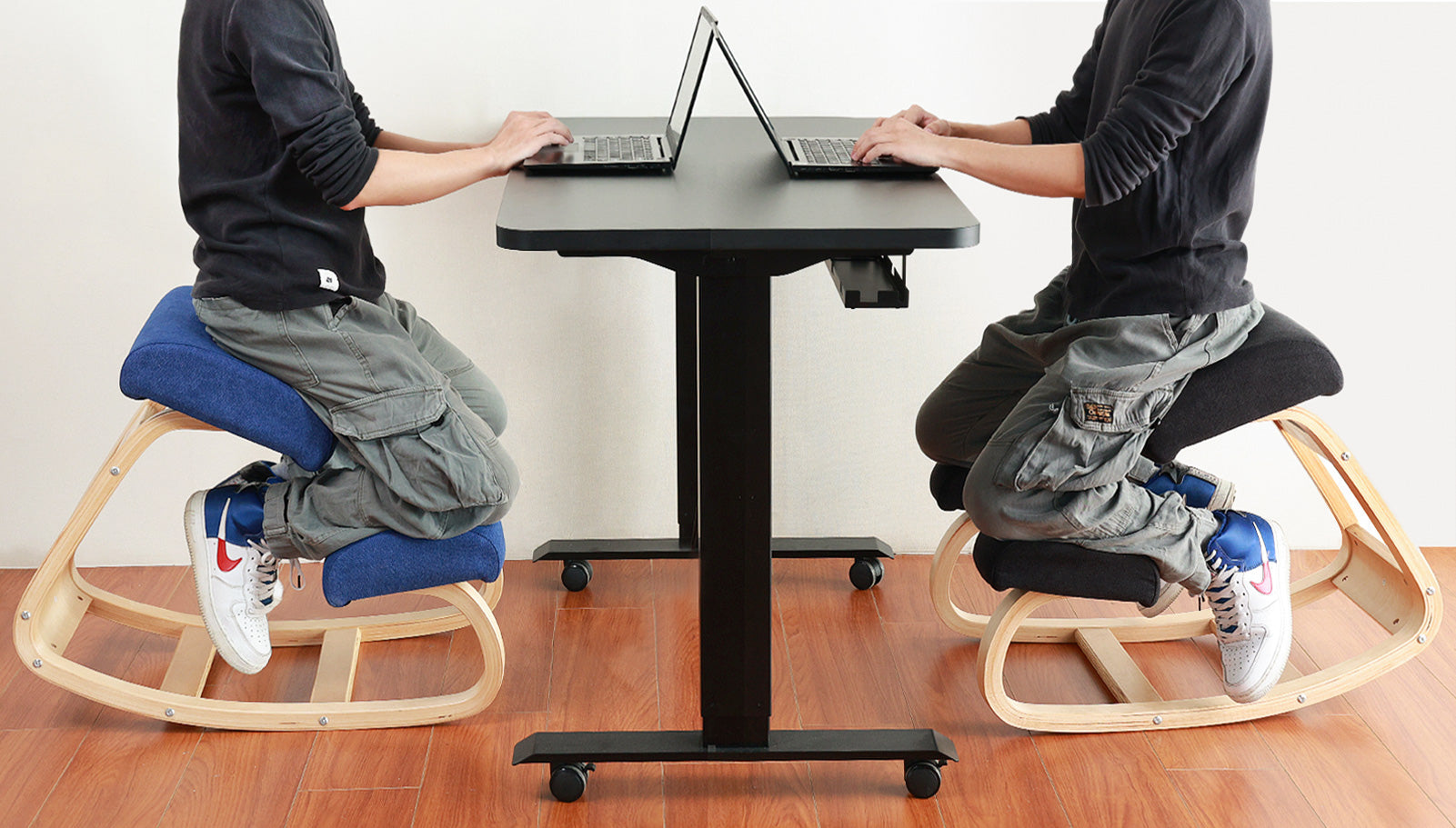 Black and blue kneeling office chair